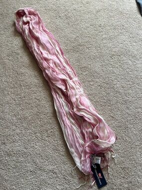 Vineyard Vines Pink and Cream Lightweight Scarf